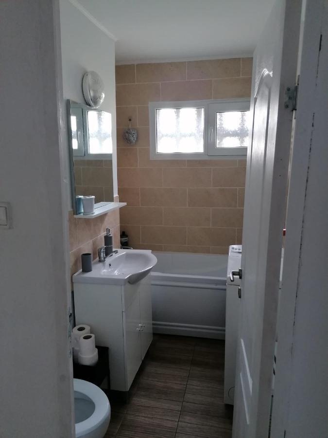 Апартаменты Apartament Alexia Оршова Экстерьер фото